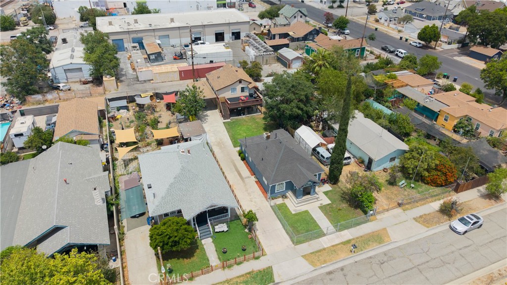 main property photo 29