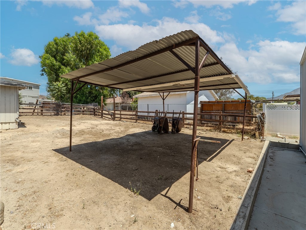 main property photo 36