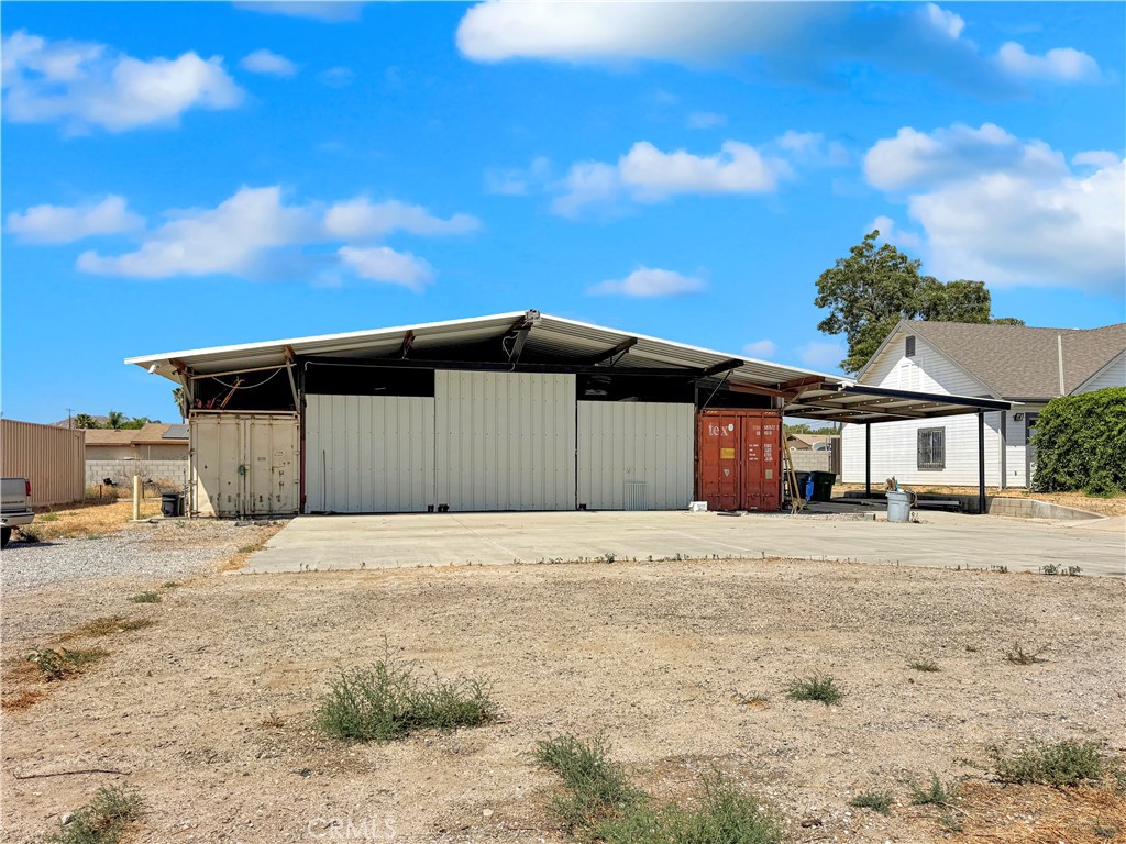 main property photo 51