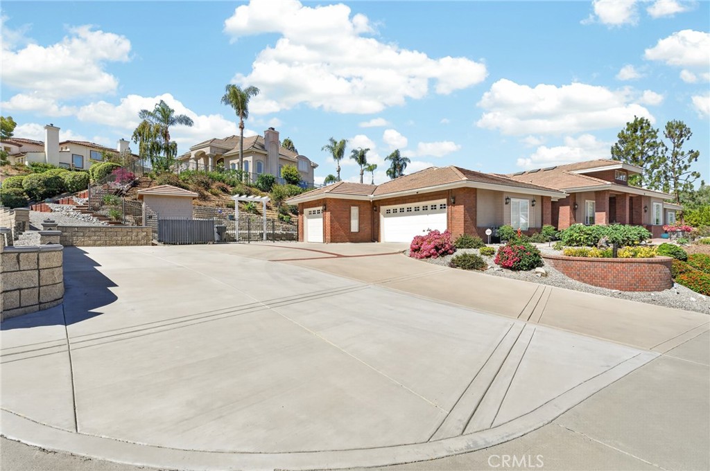 main property photo 67