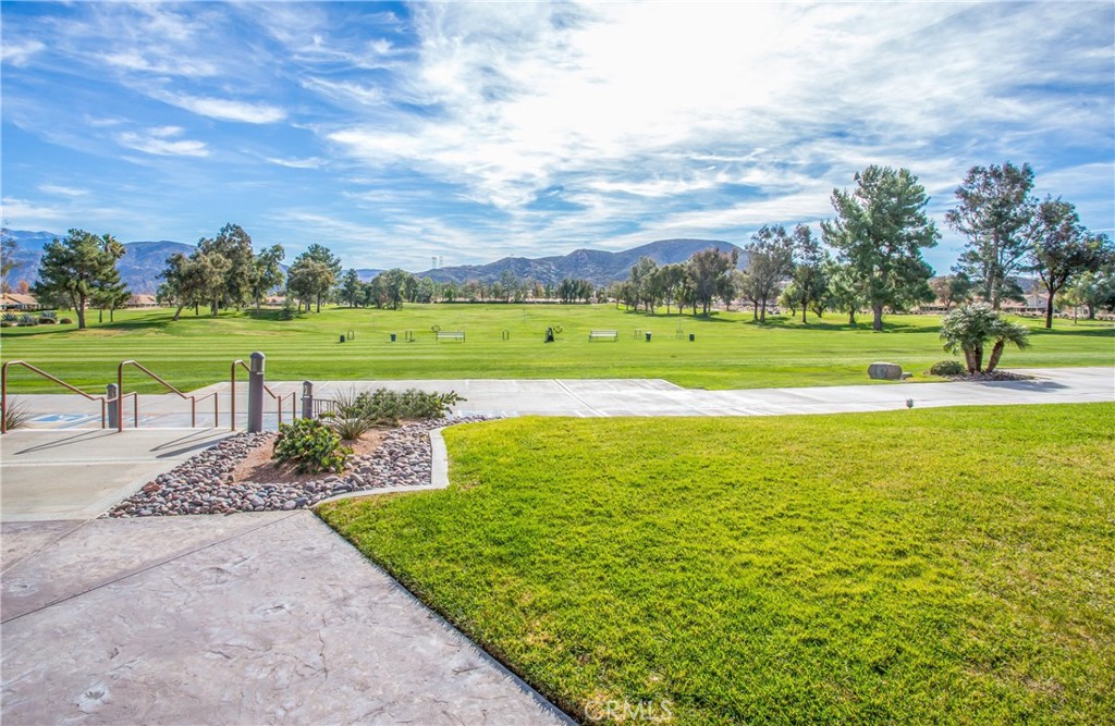 main property photo 28