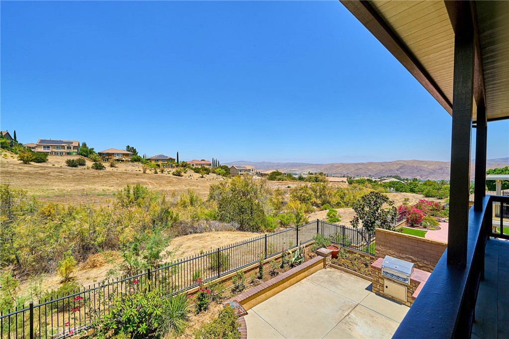 main property photo 37
