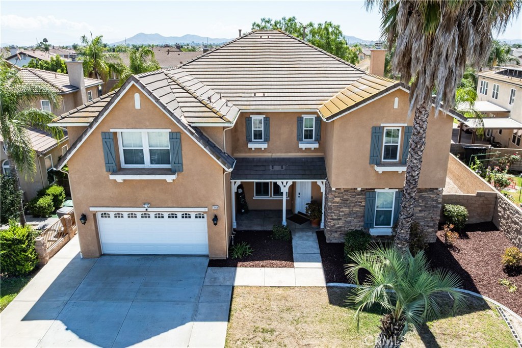 main property photo 5