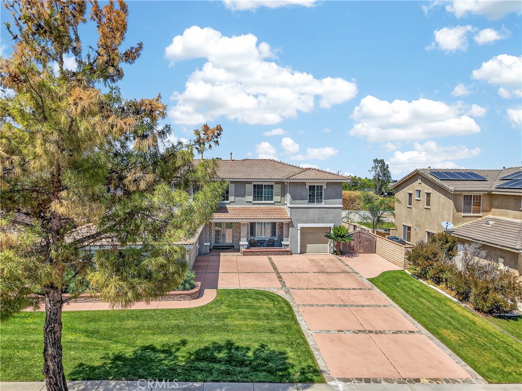 main property photo 10