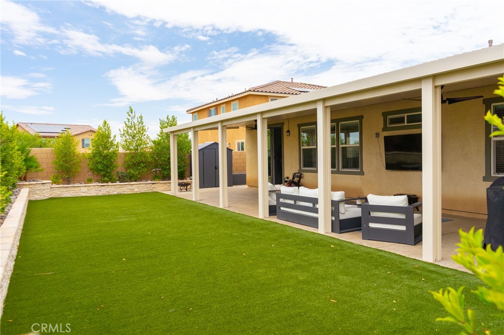 main property photo 25