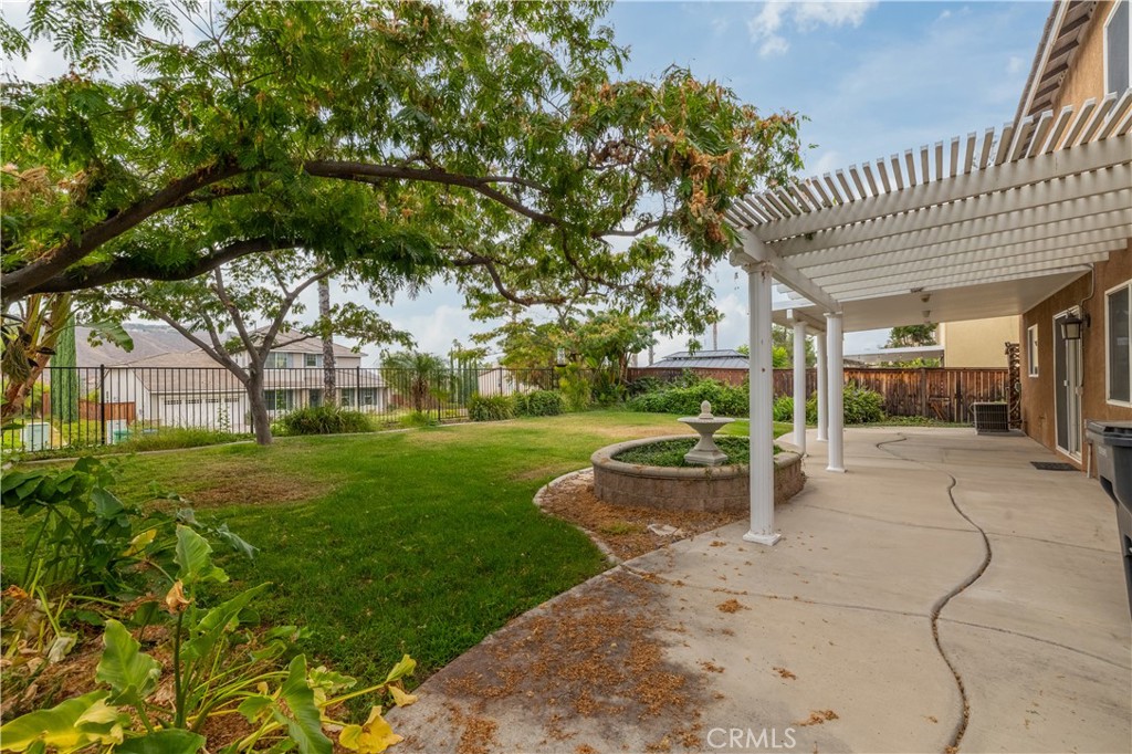 main property photo 32