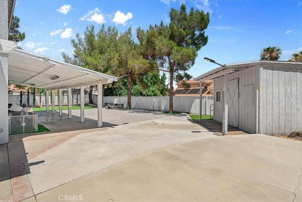 main property photo 37