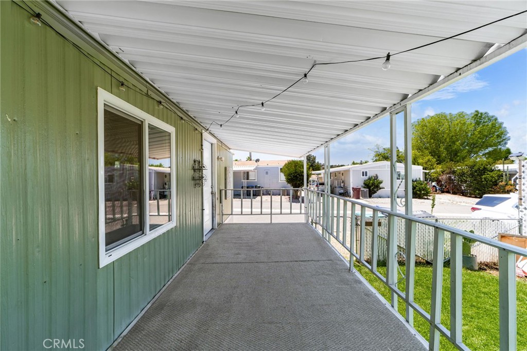 main property photo 28