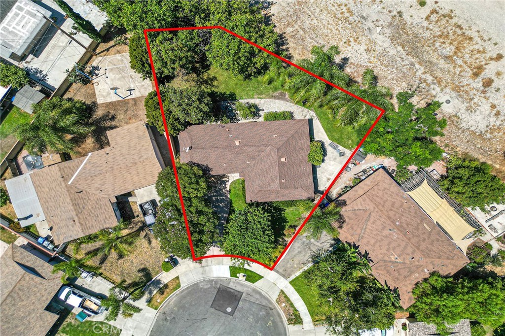 main property photo 16