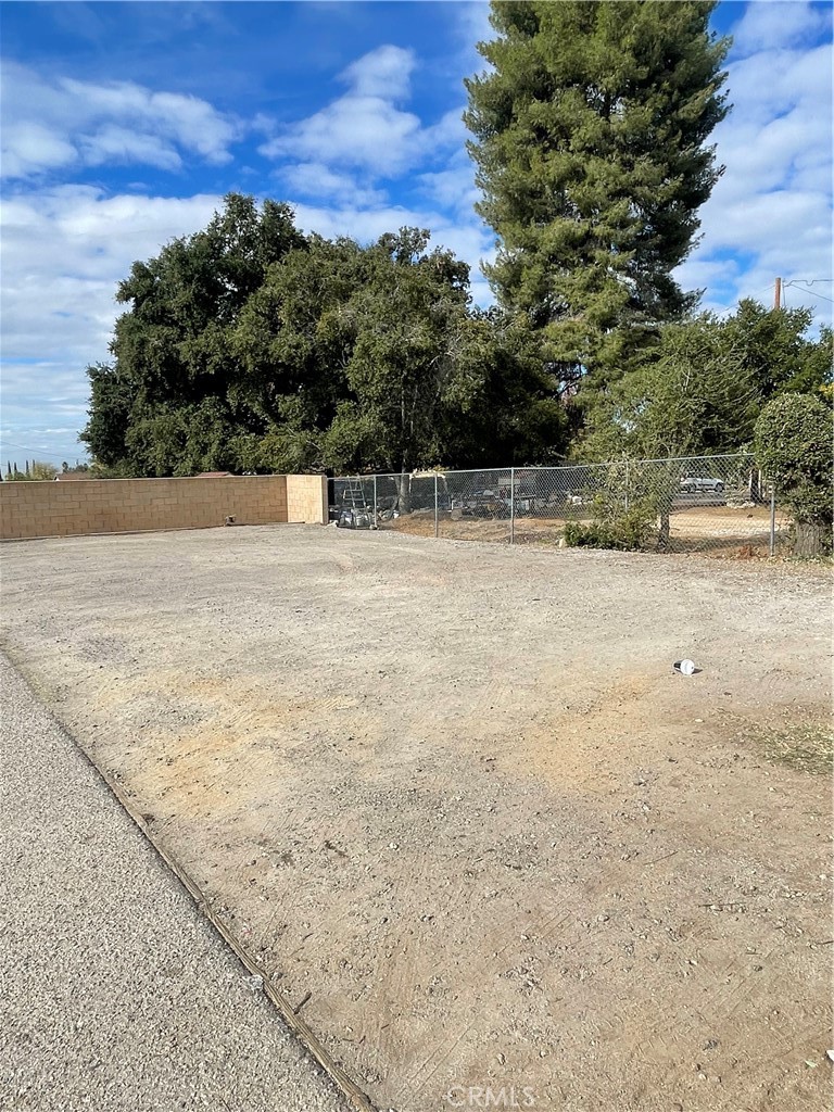main property photo 10