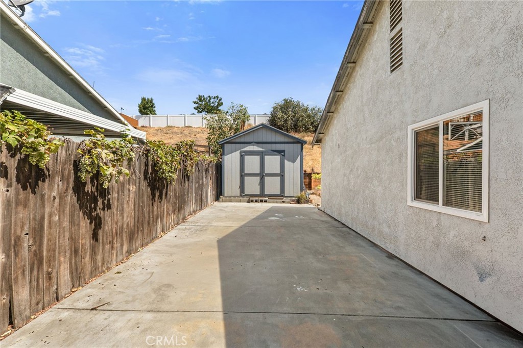 main property photo 23