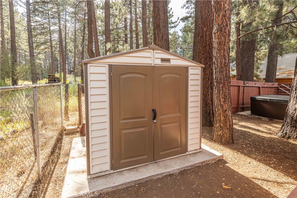 main property photo 23