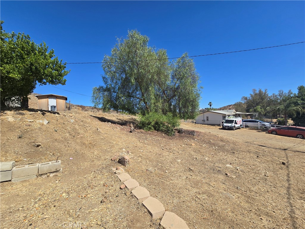 main property photo 17