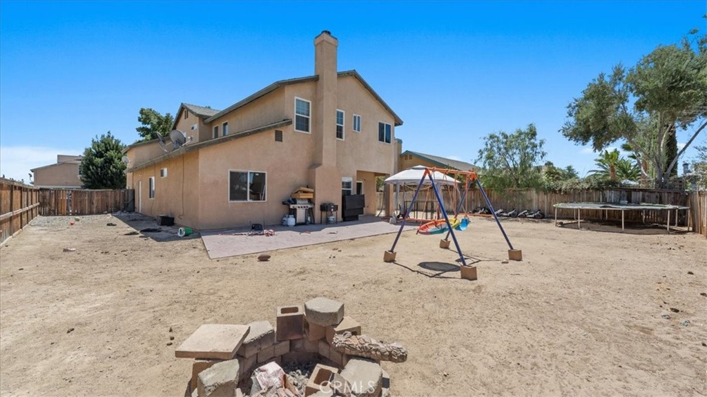 main property photo 28