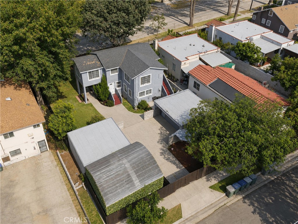 main property photo 45