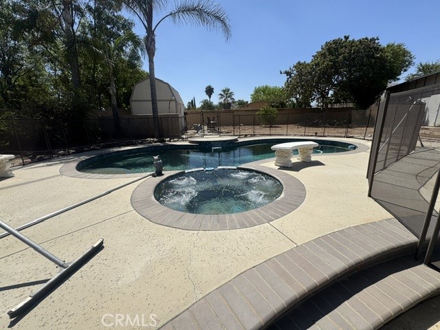 main property photo 12