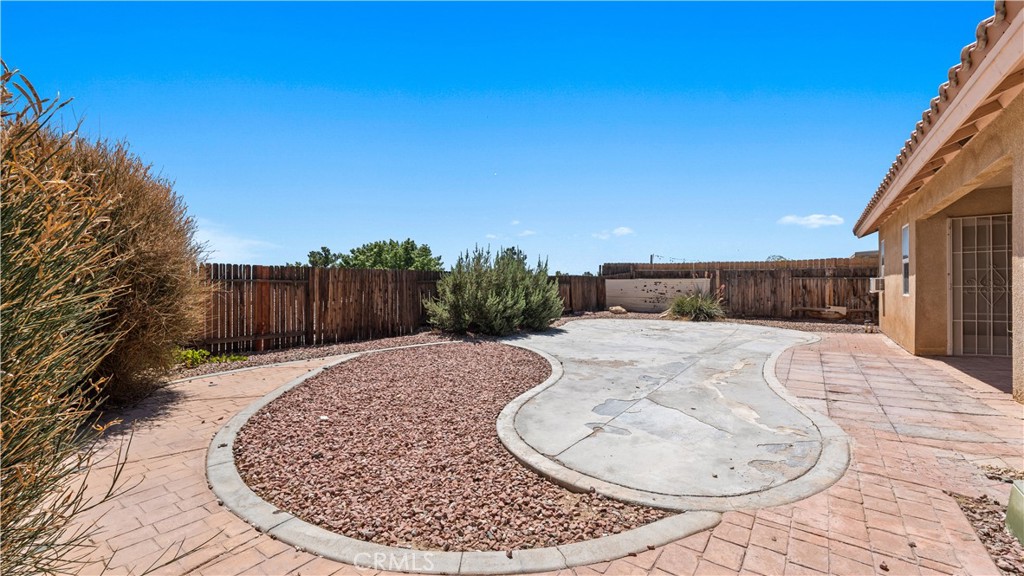 main property photo 31