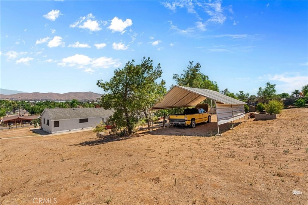 main property photo 25