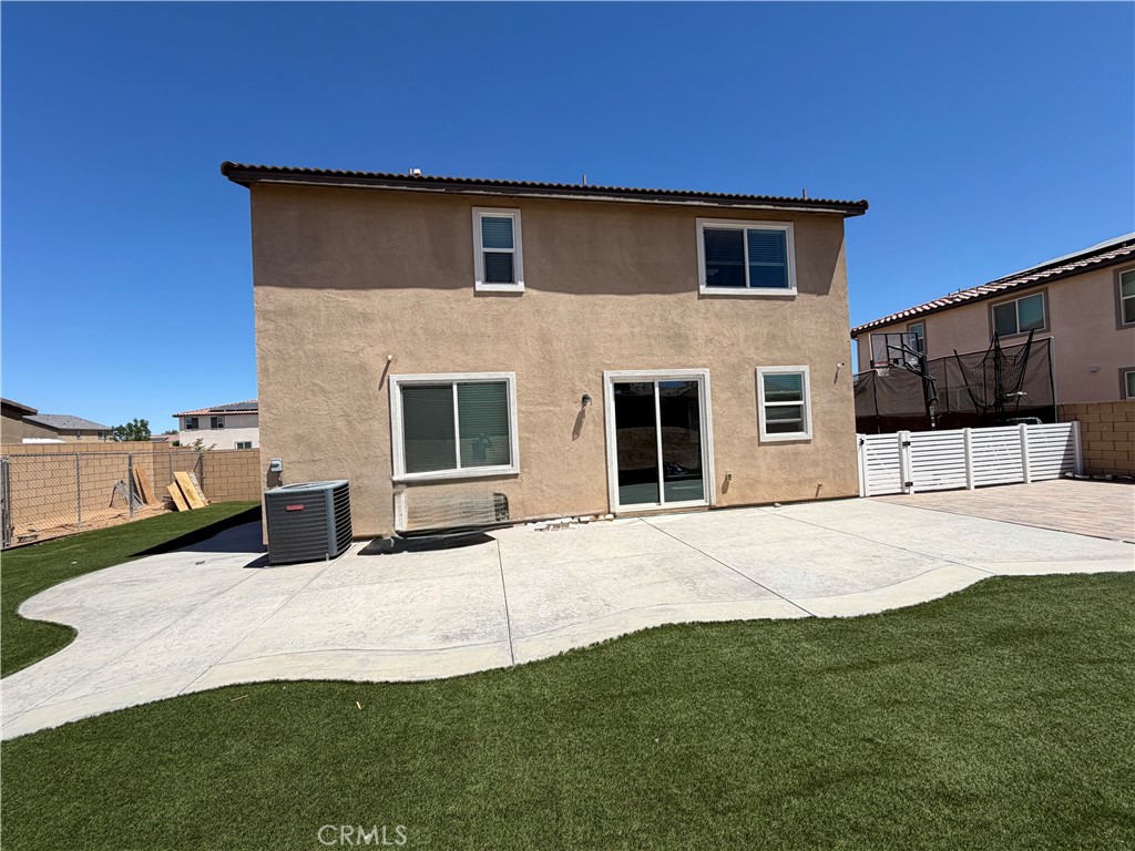main property photo 9