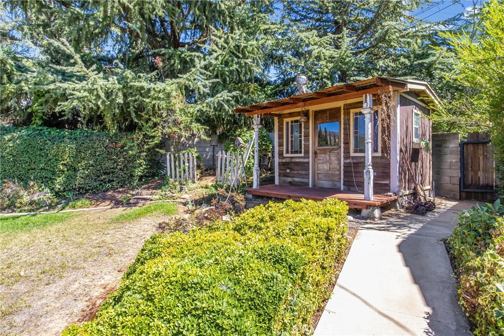 main property photo 35