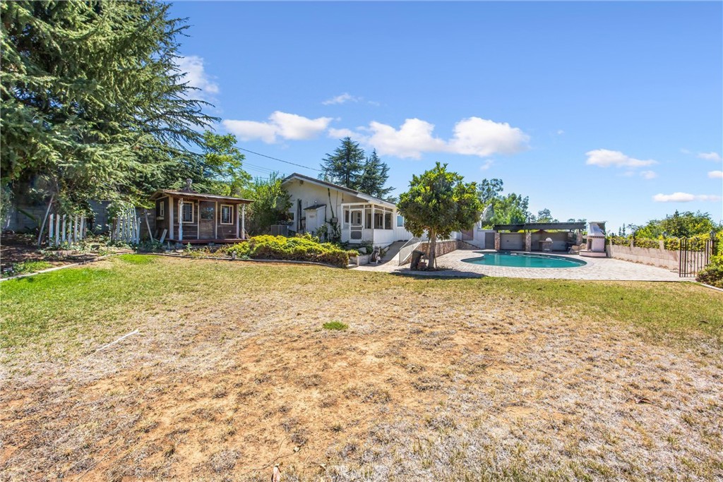 main property photo 39