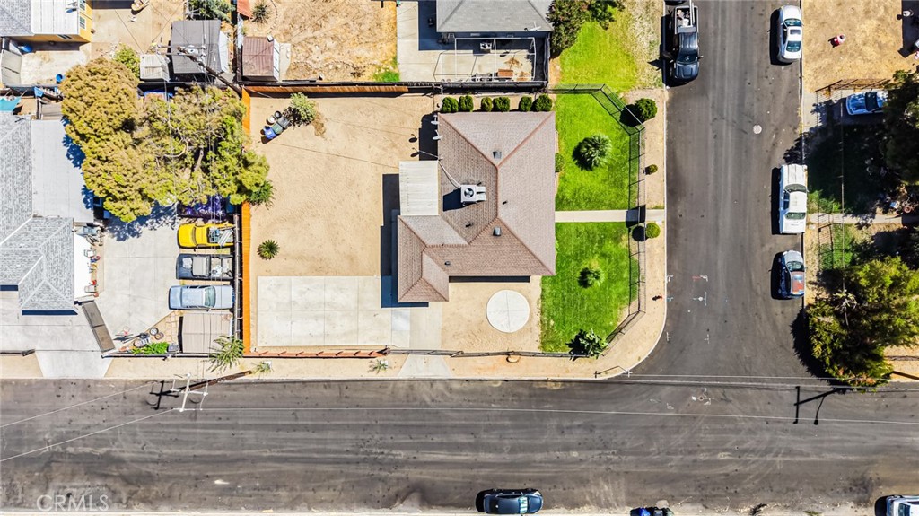 main property photo 34