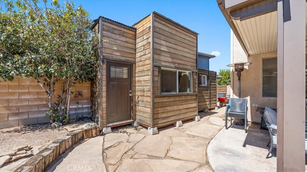 main property photo 29
