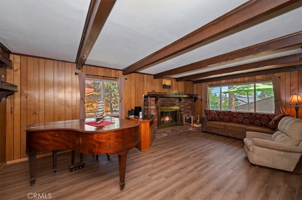 main property photo 5