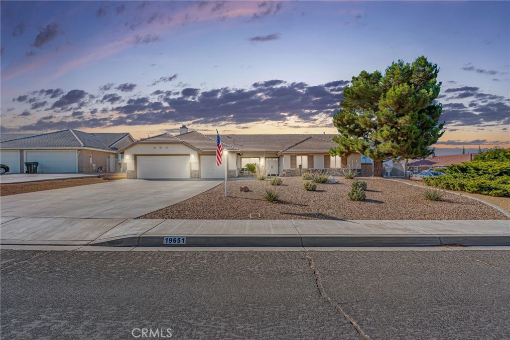 main property photo 1