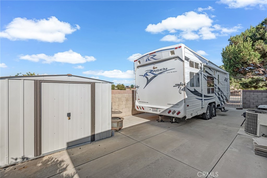 main property photo 40