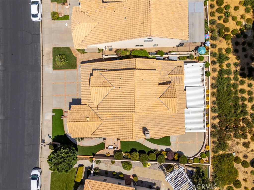 main property photo 31