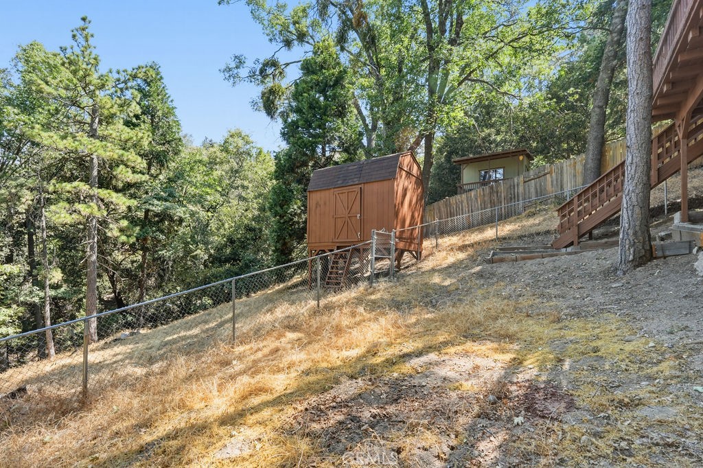 main property photo 31