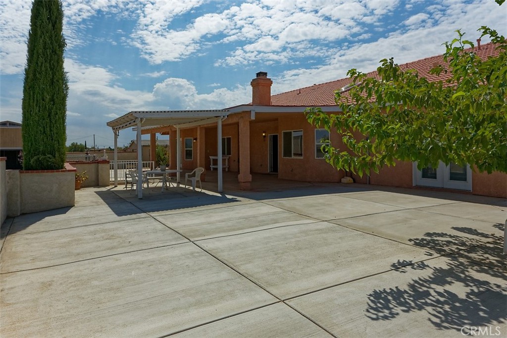 main property photo 30