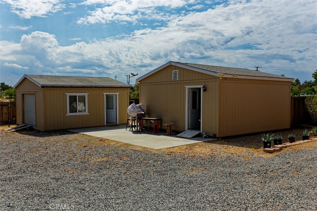 main property photo 39