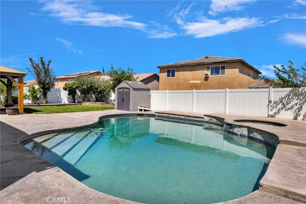 main property photo 44
