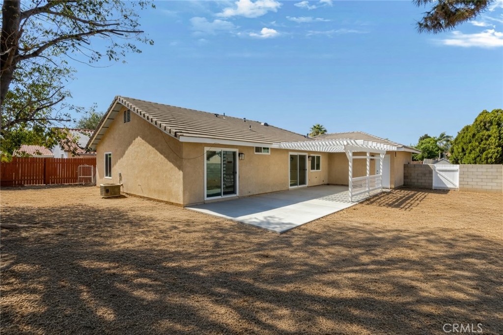 main property photo 30