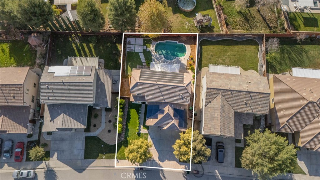 main property photo 40