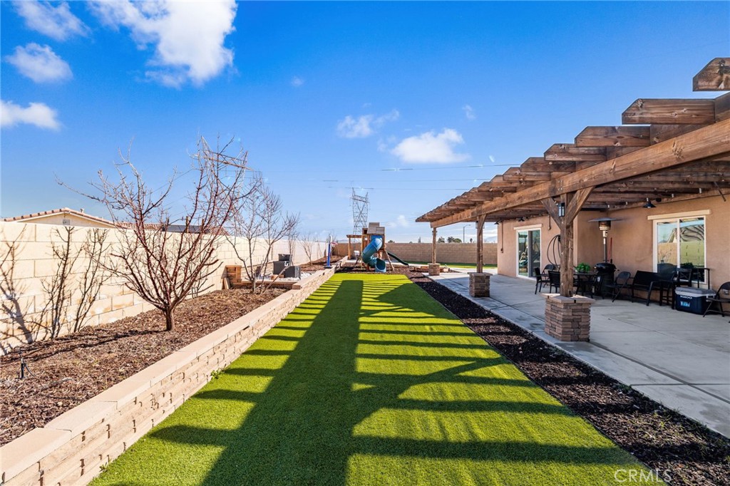main property photo 13