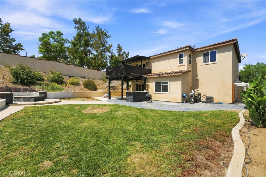 main property photo 20