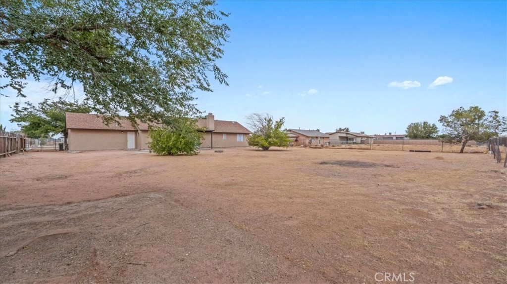 main property photo 25