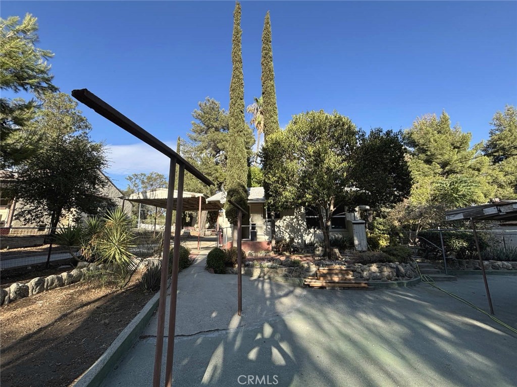 main property photo 18