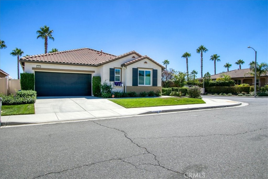 main property photo 45