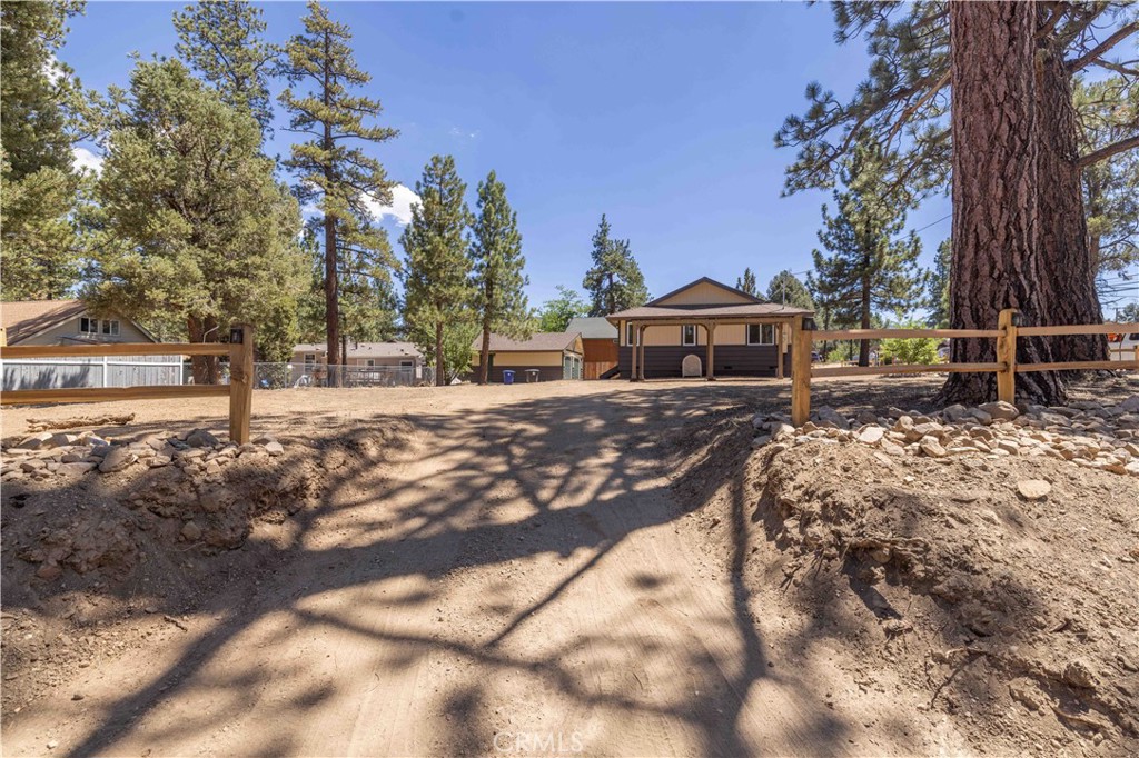 main property photo 6