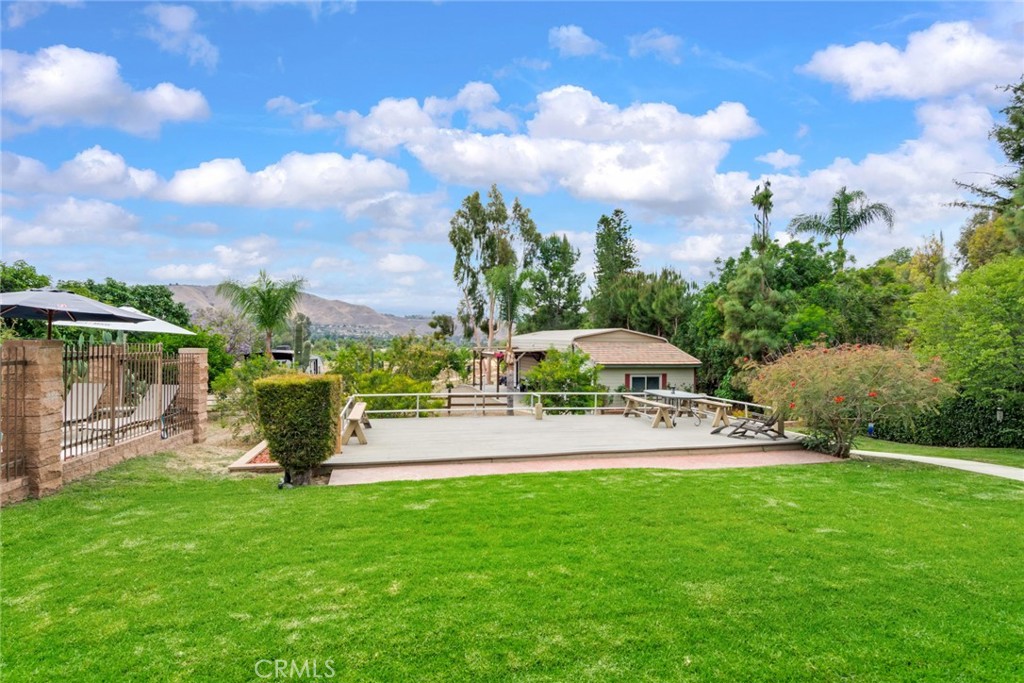 main property photo 29