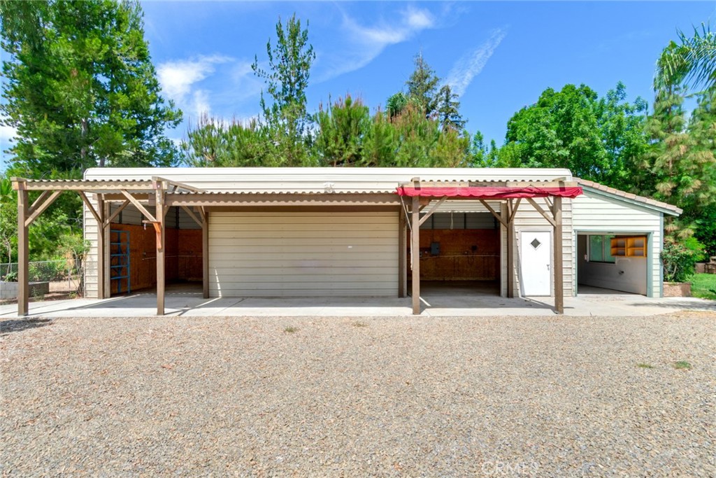 main property photo 39