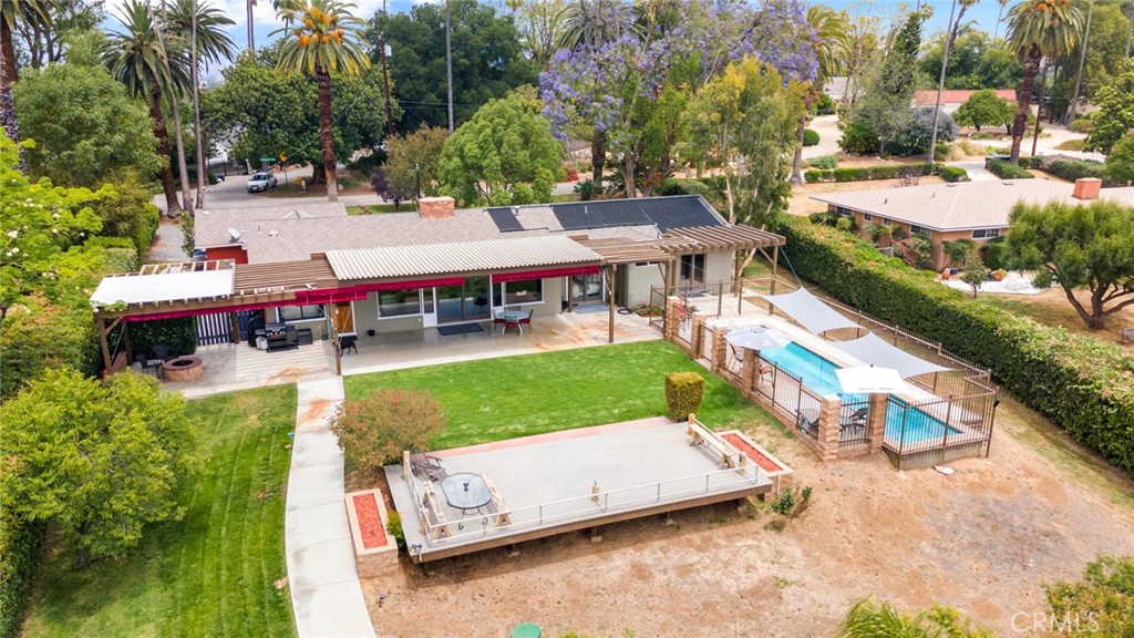 main property photo 51