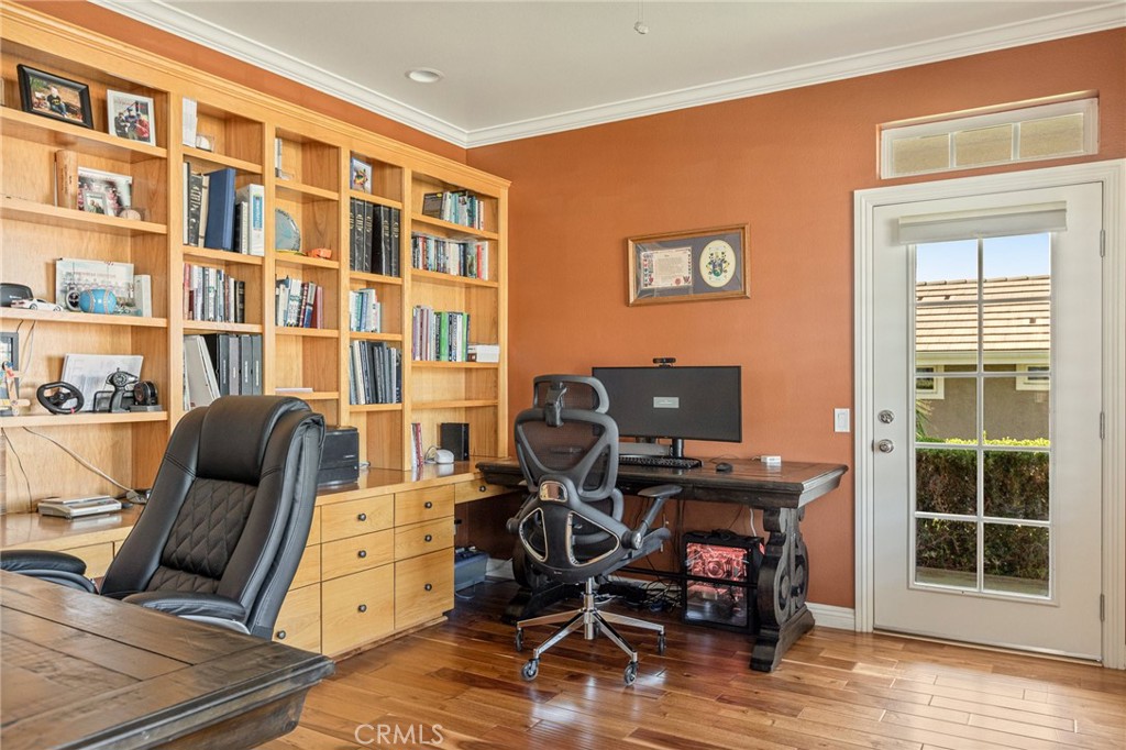 main property photo 6