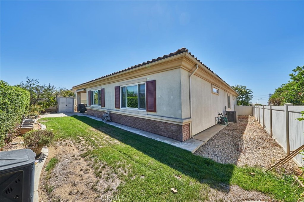 main property photo 31
