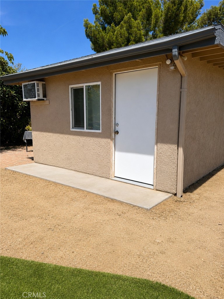 main property photo 11
