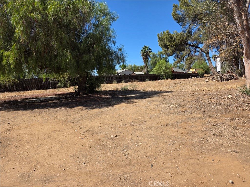 main property photo 22